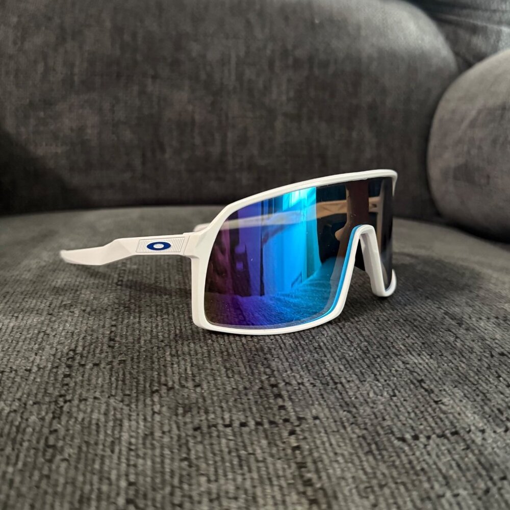 (OO9406) Oakley Sutro PRIZM Polarized White Frame